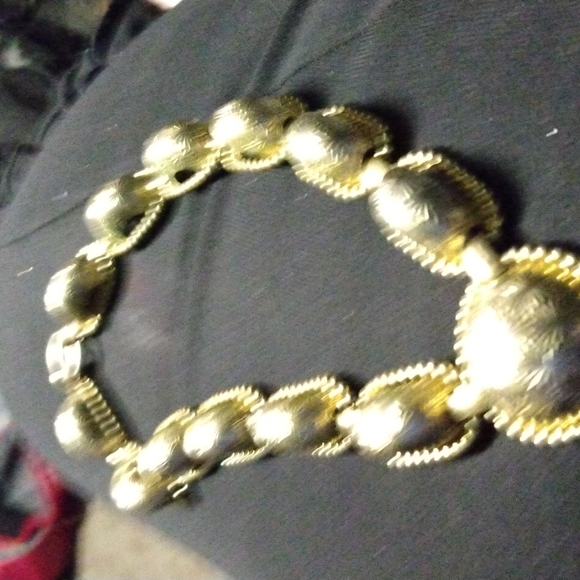 Necless - Picture 4 of 4